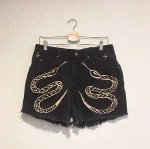 Brass Arrow Vintage hand dyed highwaist shorts